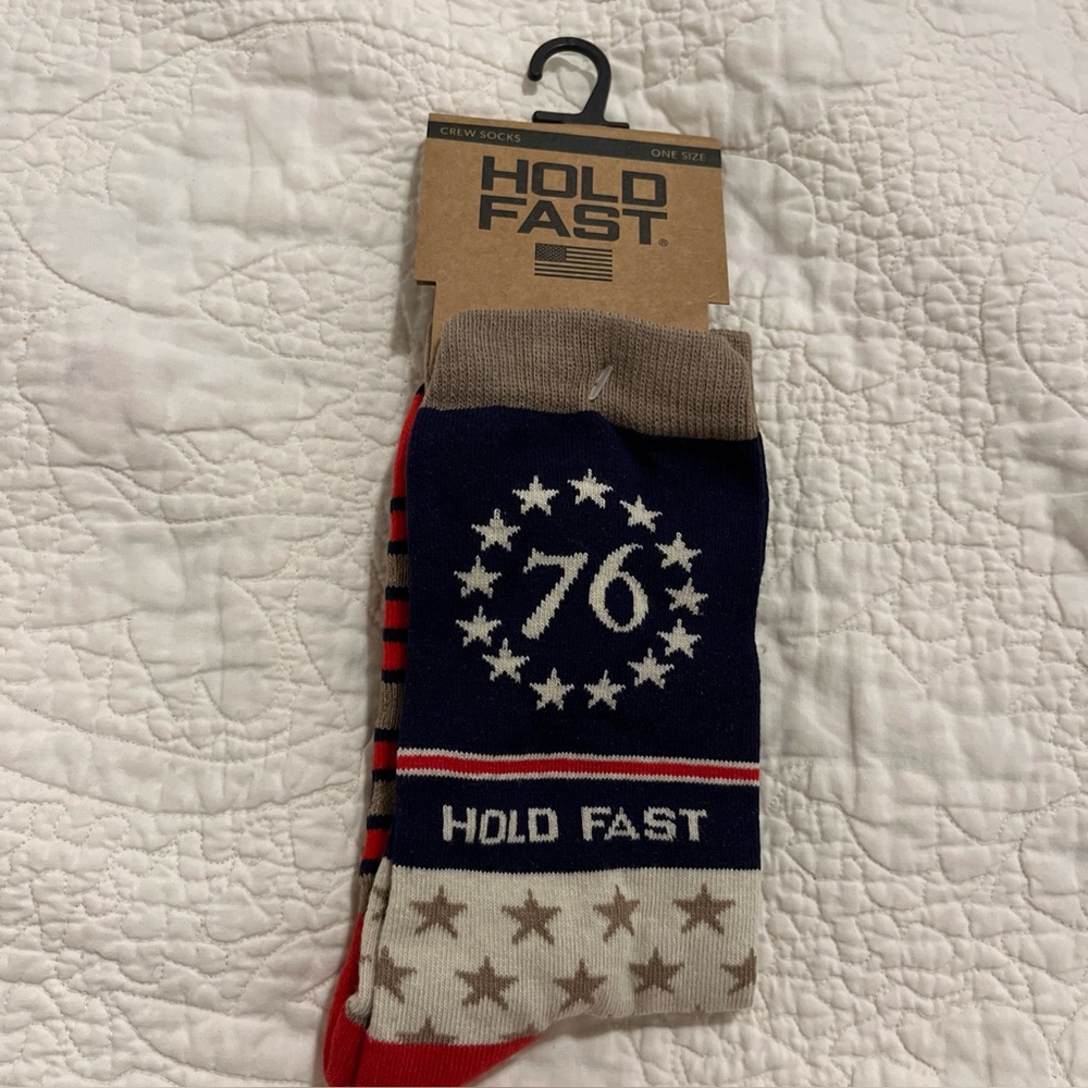 Hold Fast Men's Patriotic Crew Socks - Blue, Red, Tan NIP